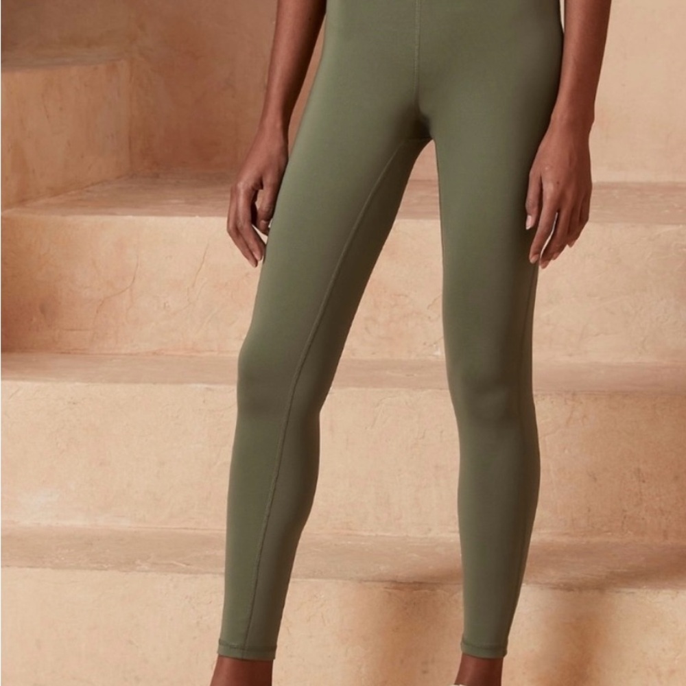 Banana Republic Sage Green Women's Leggings